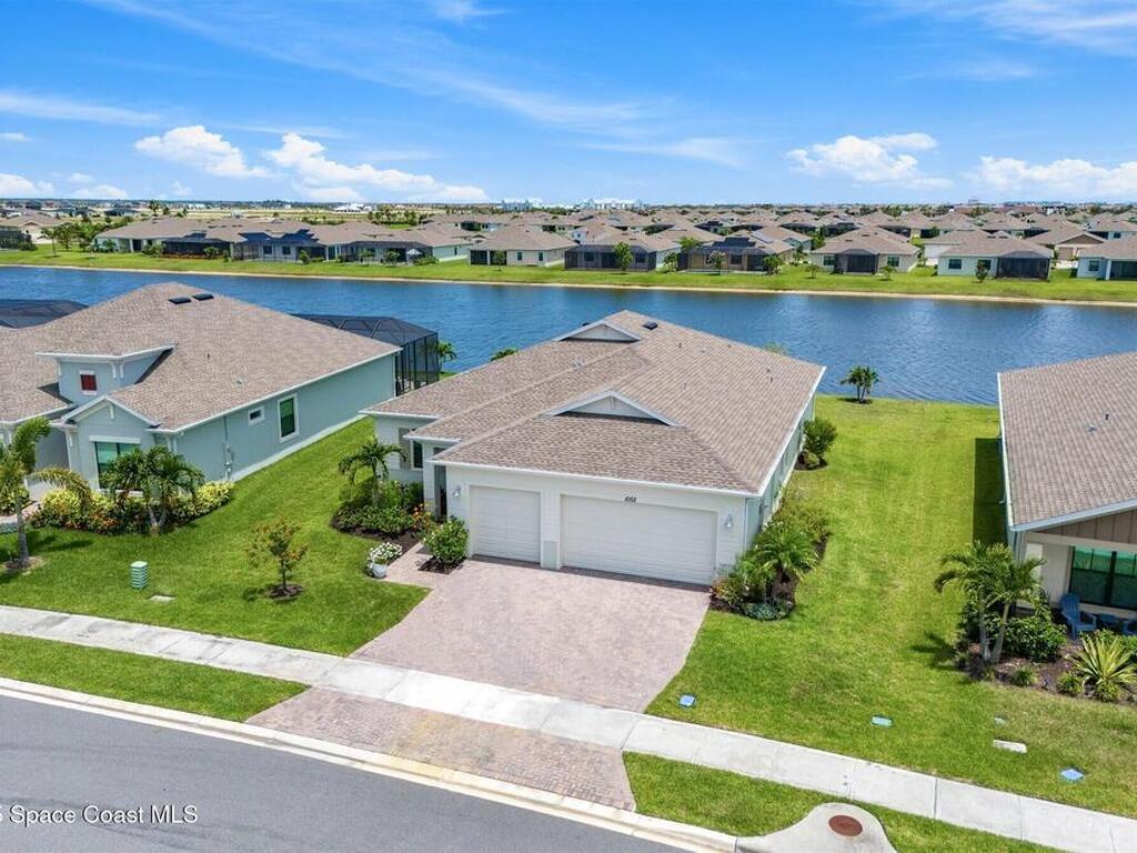1052 Great Belt Circle, Melbourne, FL 32940