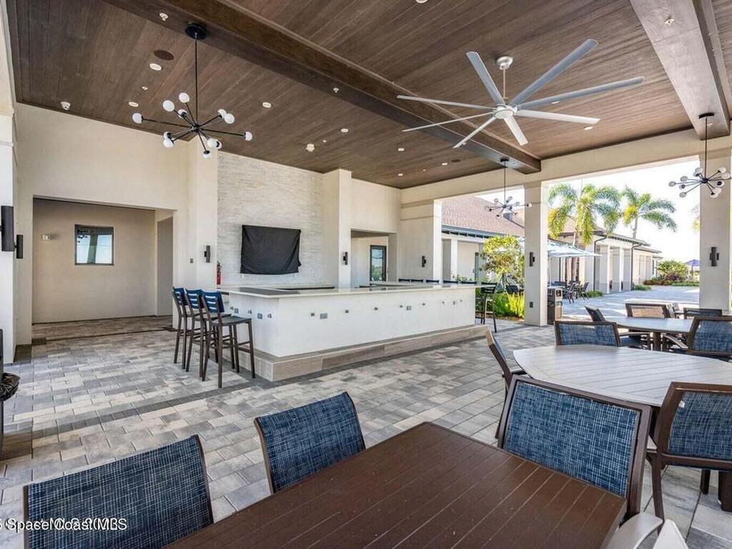 1052 Great Belt Circle, Melbourne, FL 32940