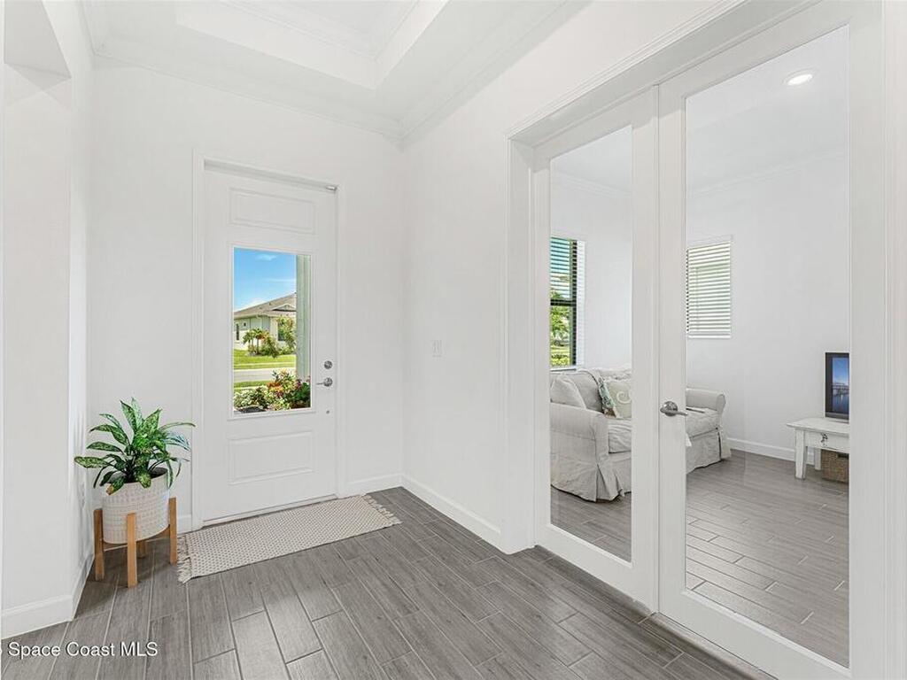 1052 Great Belt Circle, Melbourne, FL 32940