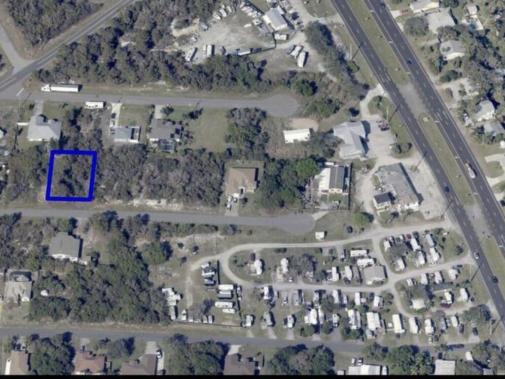 000 13th Street, Micco, FL 32976