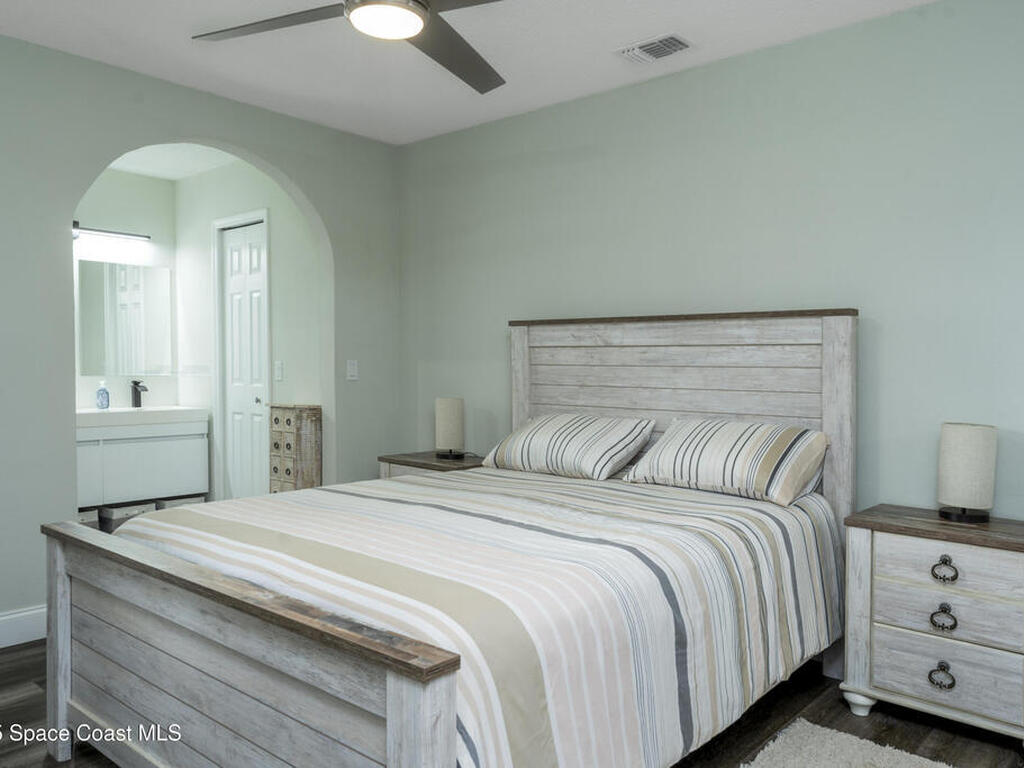 686 Hand Avenue, Ormond Beach, FL 32174