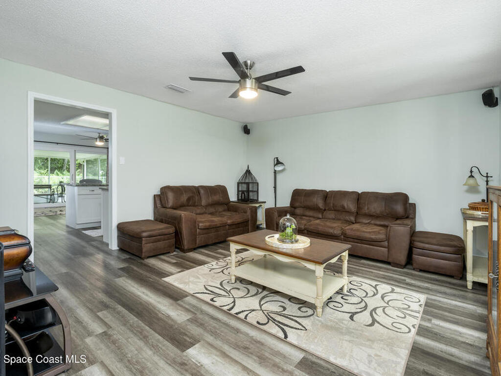 686 Hand Avenue, Ormond Beach, FL 32174