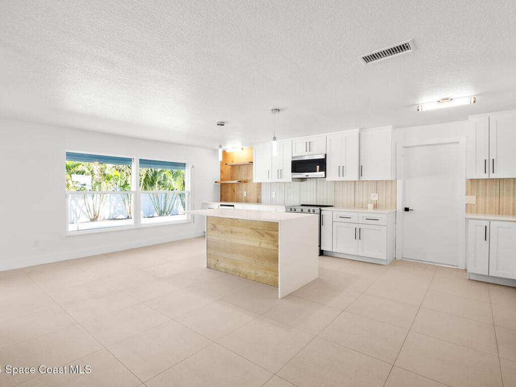 360 E Riviera Boulevard, Indialantic, FL 32903