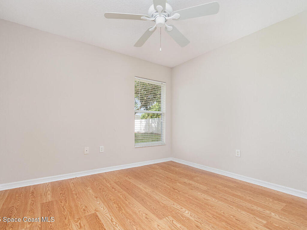 13206 Biscayne Drive, Grand Island, FL 32735