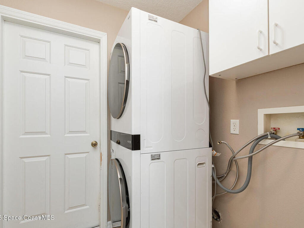 13206 Biscayne Drive, Grand Island, FL 32735