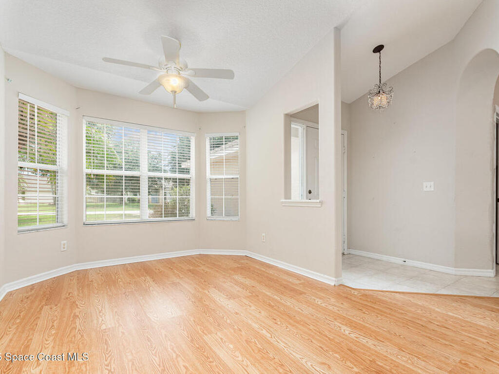 13206 Biscayne Drive, Grand Island, FL 32735