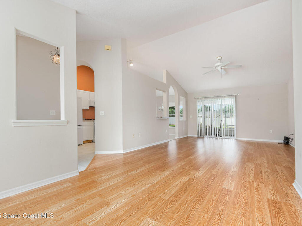 13206 Biscayne Drive, Grand Island, FL 32735