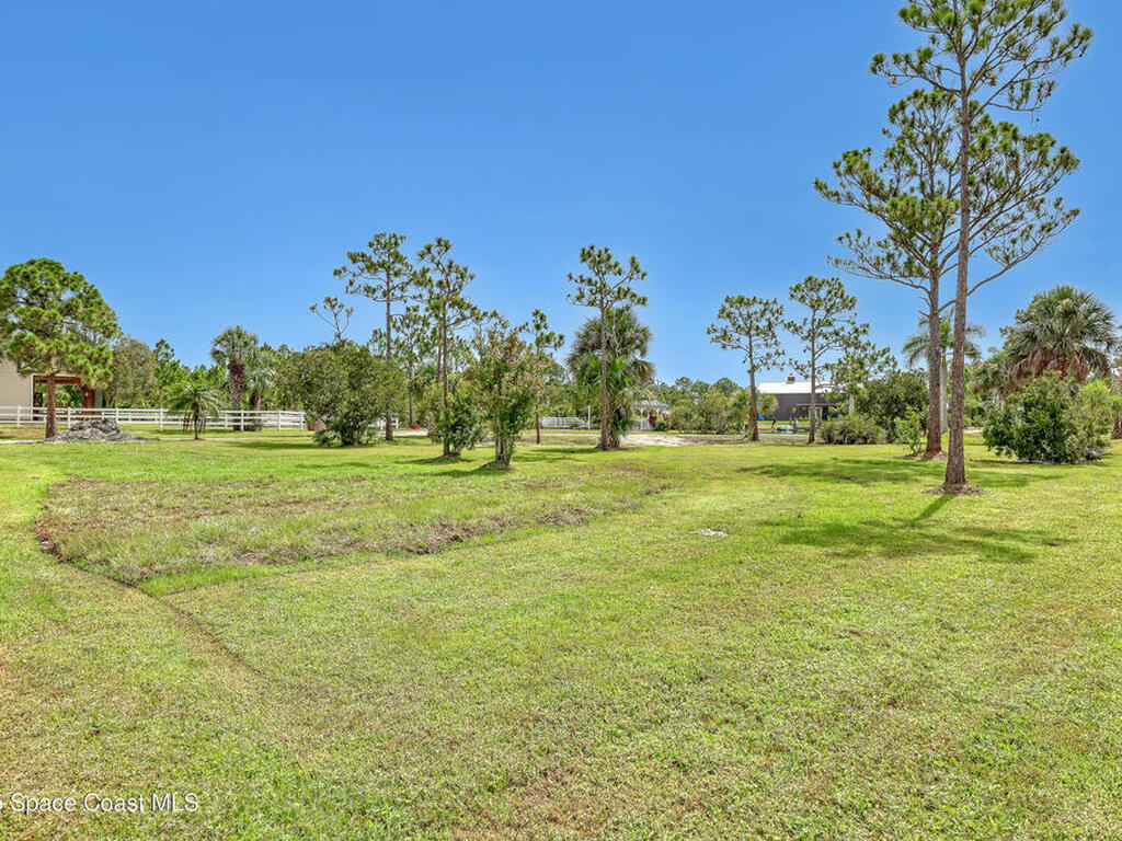 9341 Fleming Grant Road, Micco, FL 32976