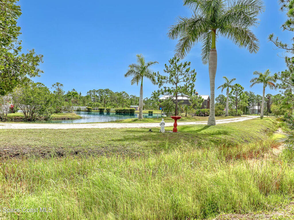 9341 Fleming Grant Road, Micco, FL 32976