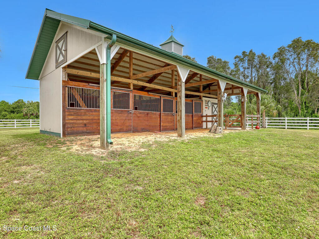 9341 Fleming Grant Road, Micco, FL 32976
