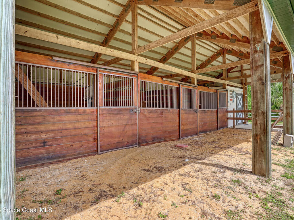 9341 Fleming Grant Road, Micco, FL 32976