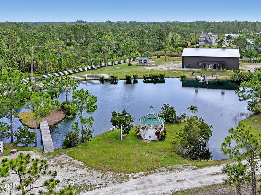 9341 Fleming Grant Road, Micco, FL 32976