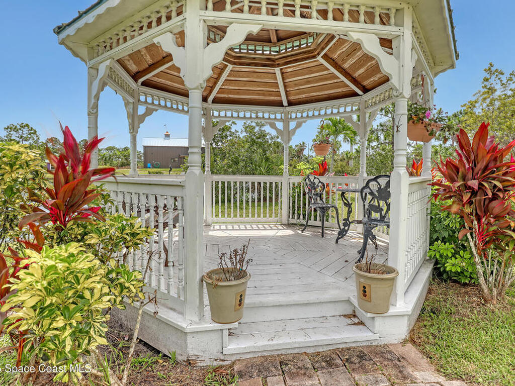 9341 Fleming Grant Road, Micco, FL 32976