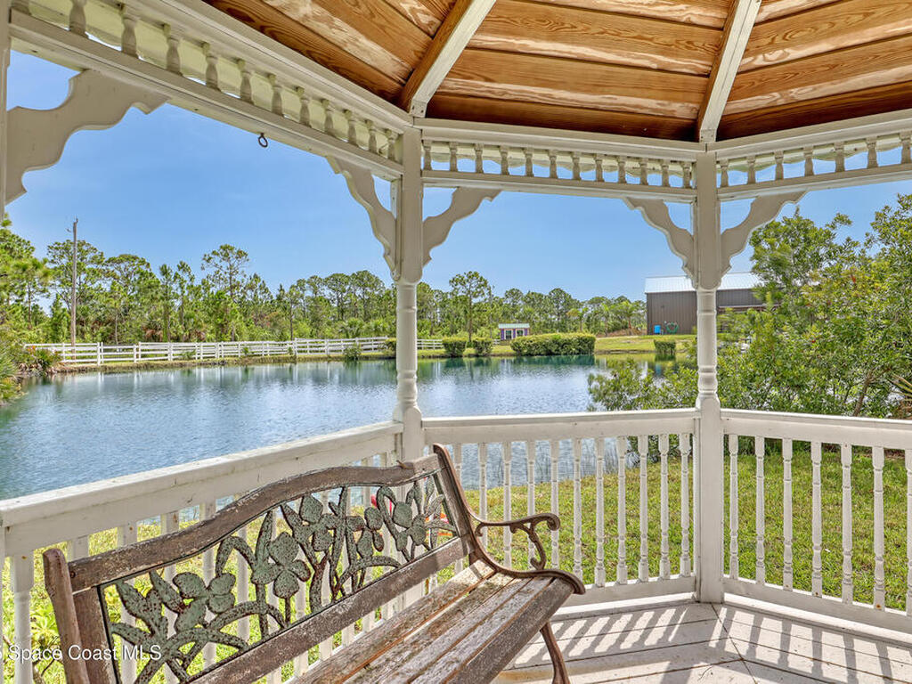 9341 Fleming Grant Road, Micco, FL 32976