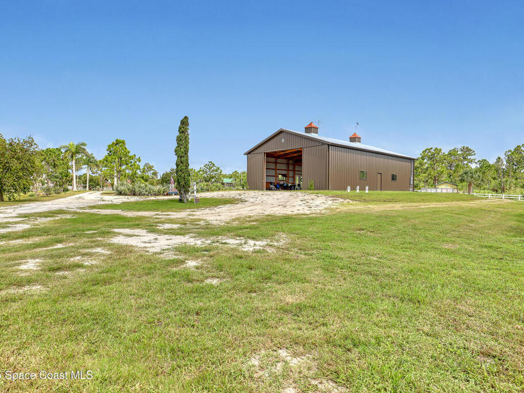 9341 Fleming Grant Road, Micco, FL 32976