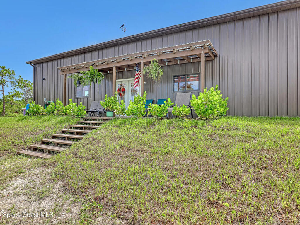 9341 Fleming Grant Road, Micco, FL 32976