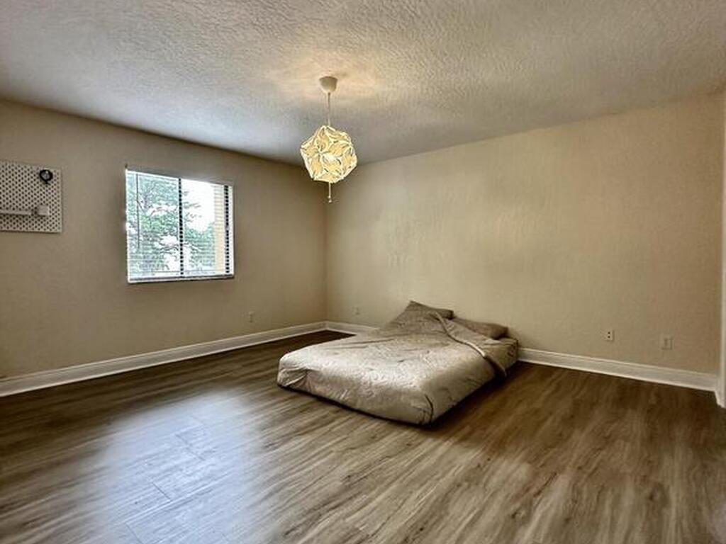 2190 Forest Knoll Drive, Palm Bay, FL 32905