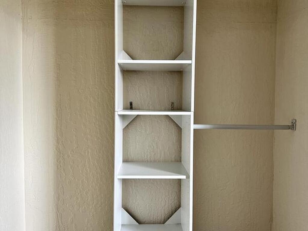 2190 Forest Knoll Drive, Palm Bay, FL 32905