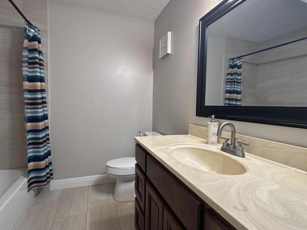 2190 Forest Knoll Drive, Palm Bay, FL 32905