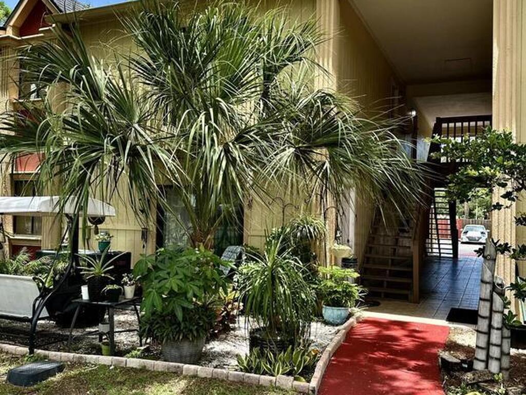 2190 Forest Knoll Drive, Palm Bay, FL 32905