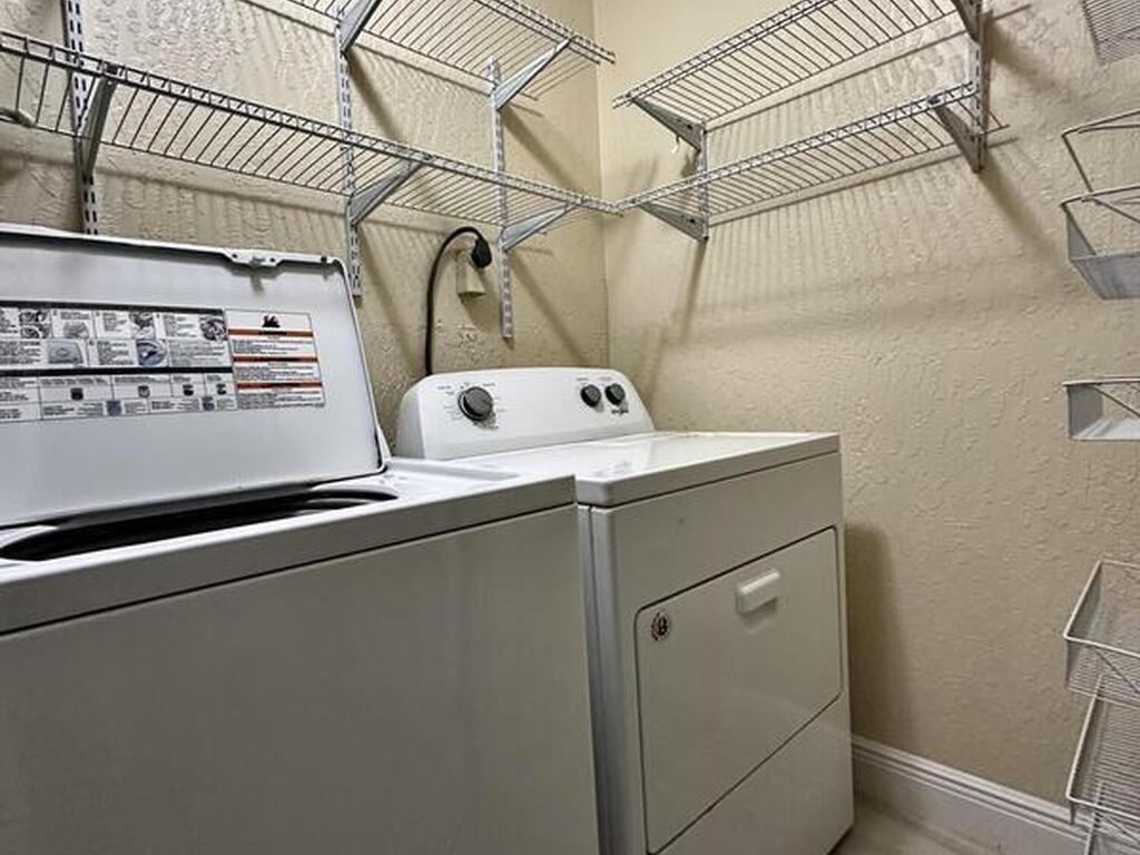 2190 Forest Knoll Drive, Palm Bay, FL 32905