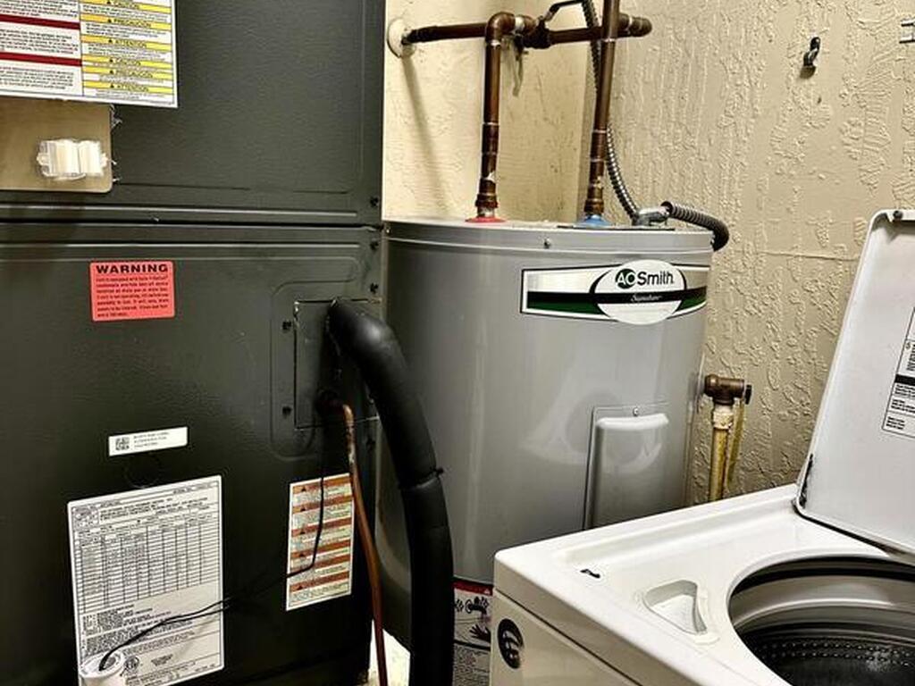 2190 Forest Knoll Drive, Palm Bay, FL 32905