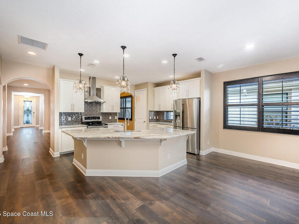 8252 Strom Park Drive, Melbourne, FL 32940