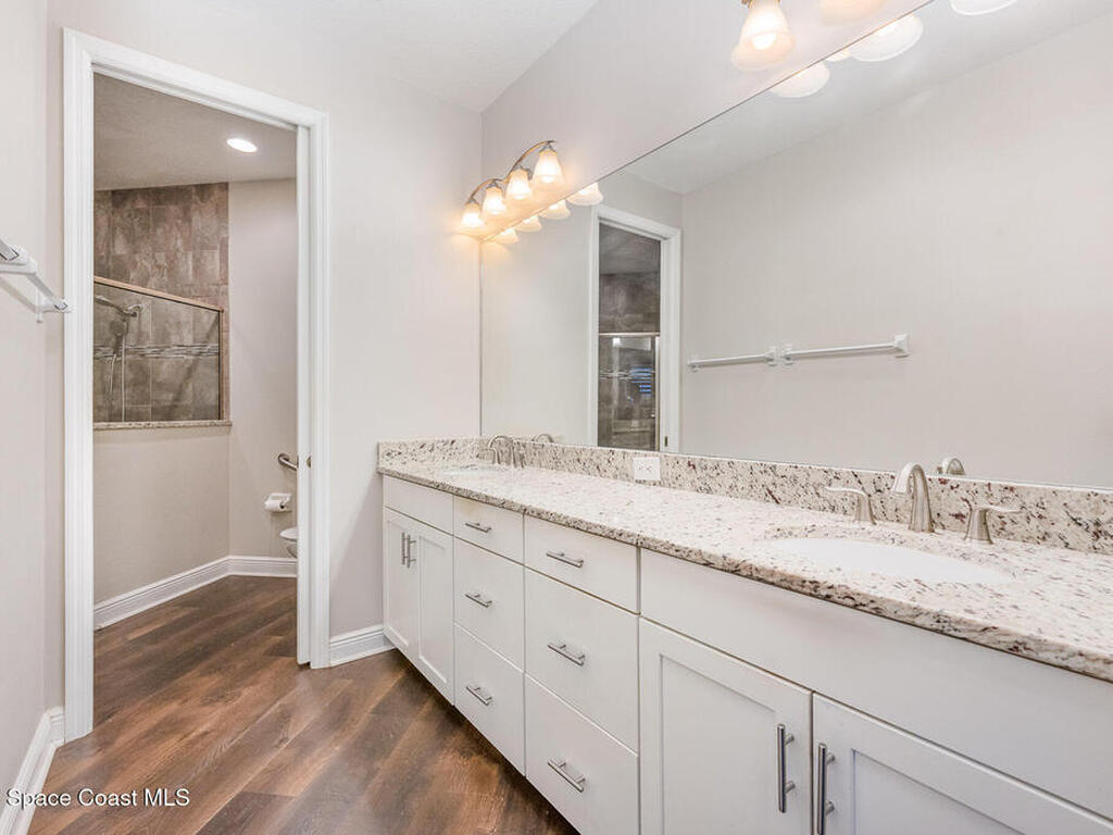 8252 Strom Park Drive, Melbourne, FL 32940
