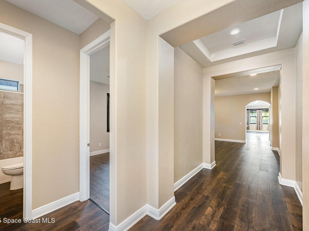 8252 Strom Park Drive, Melbourne, FL 32940