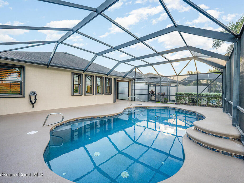 8252 Strom Park Drive, Melbourne, FL 32940