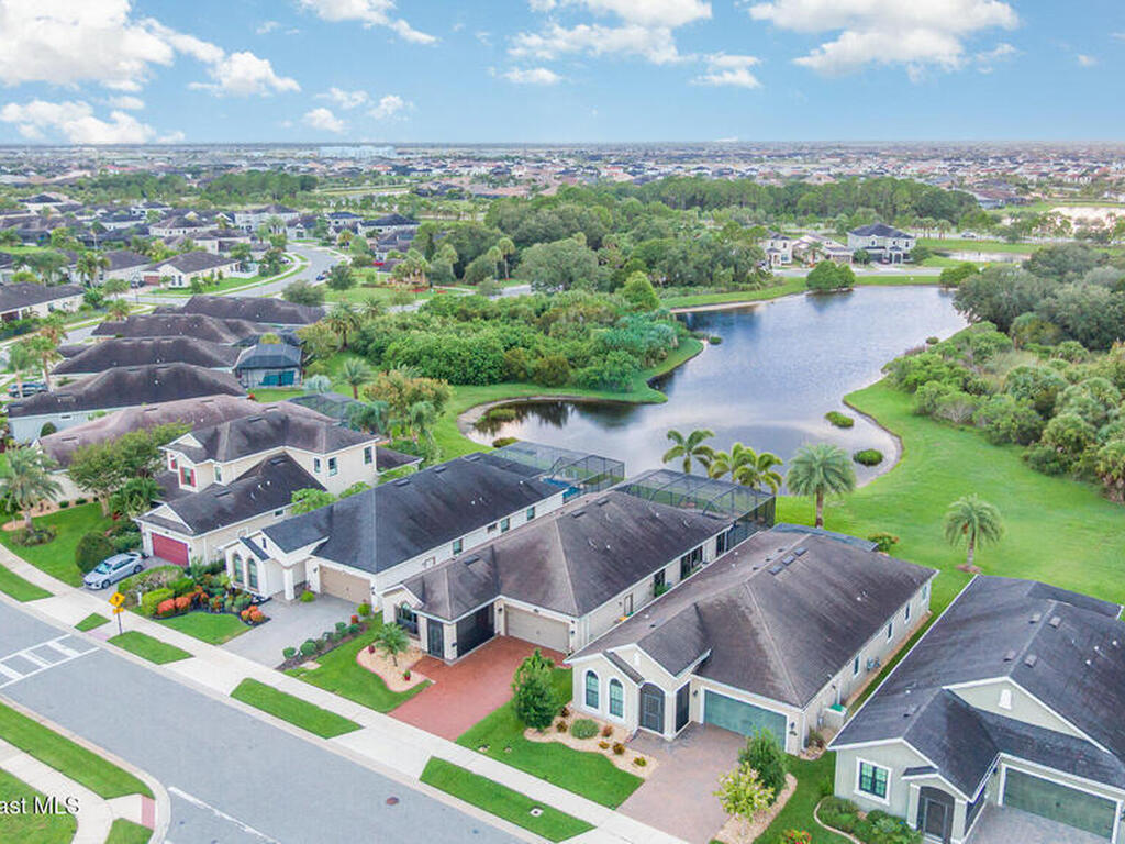 8252 Strom Park Drive, Melbourne, FL 32940