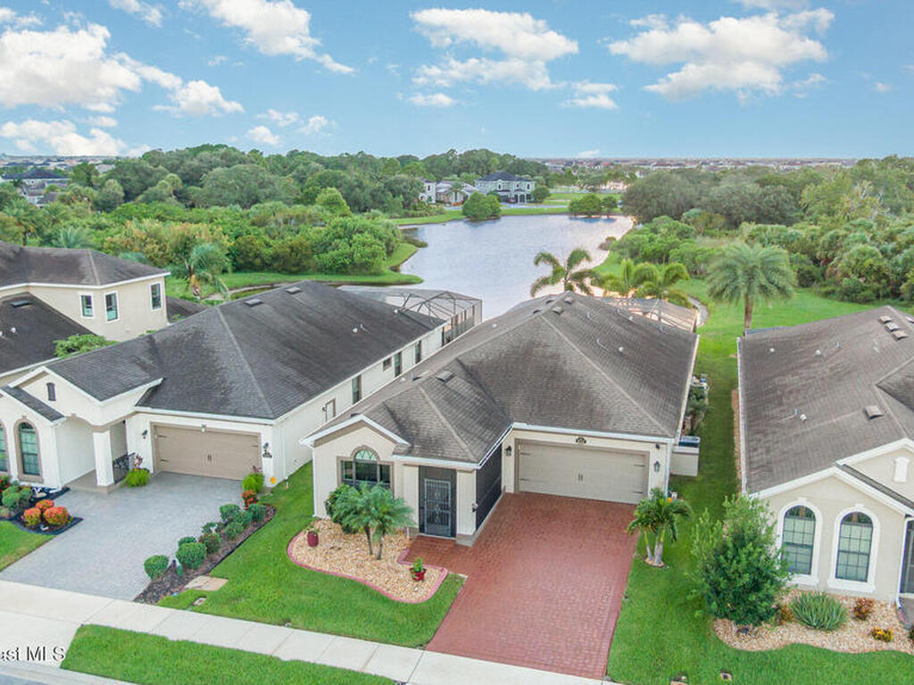 8252 Strom Park Drive, Melbourne, FL 32940