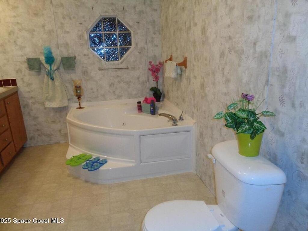 11530 Holton Lane, Jacksonville, FL 32218