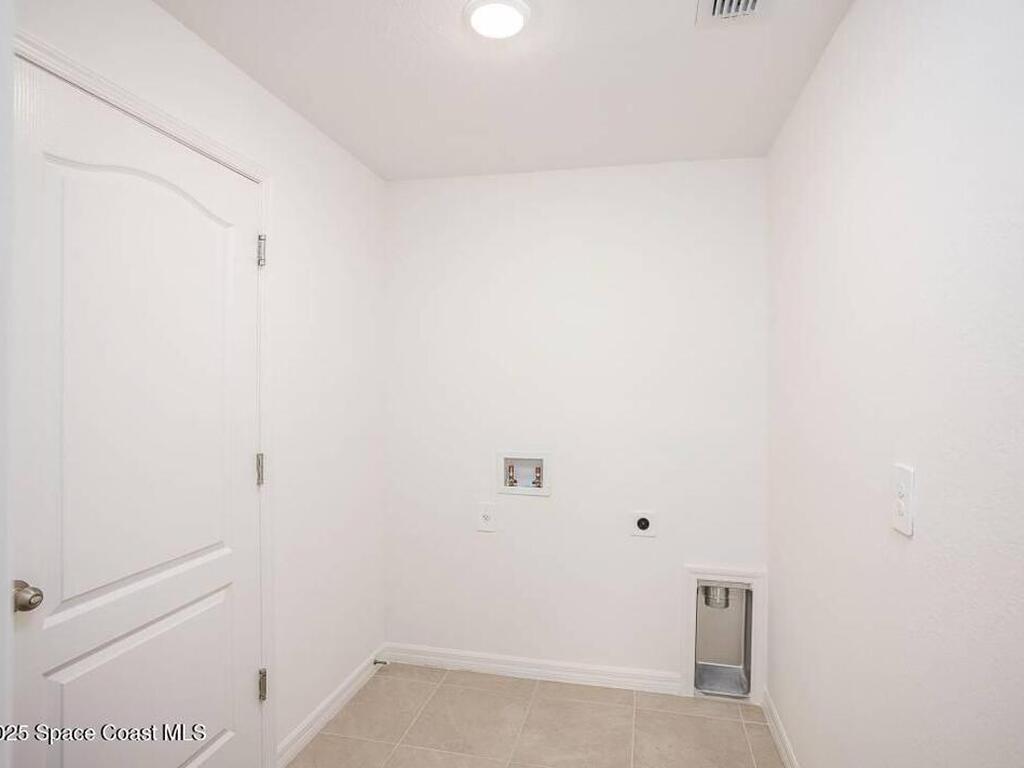 2170 Randall Avenue, Palm Bay, FL 32909