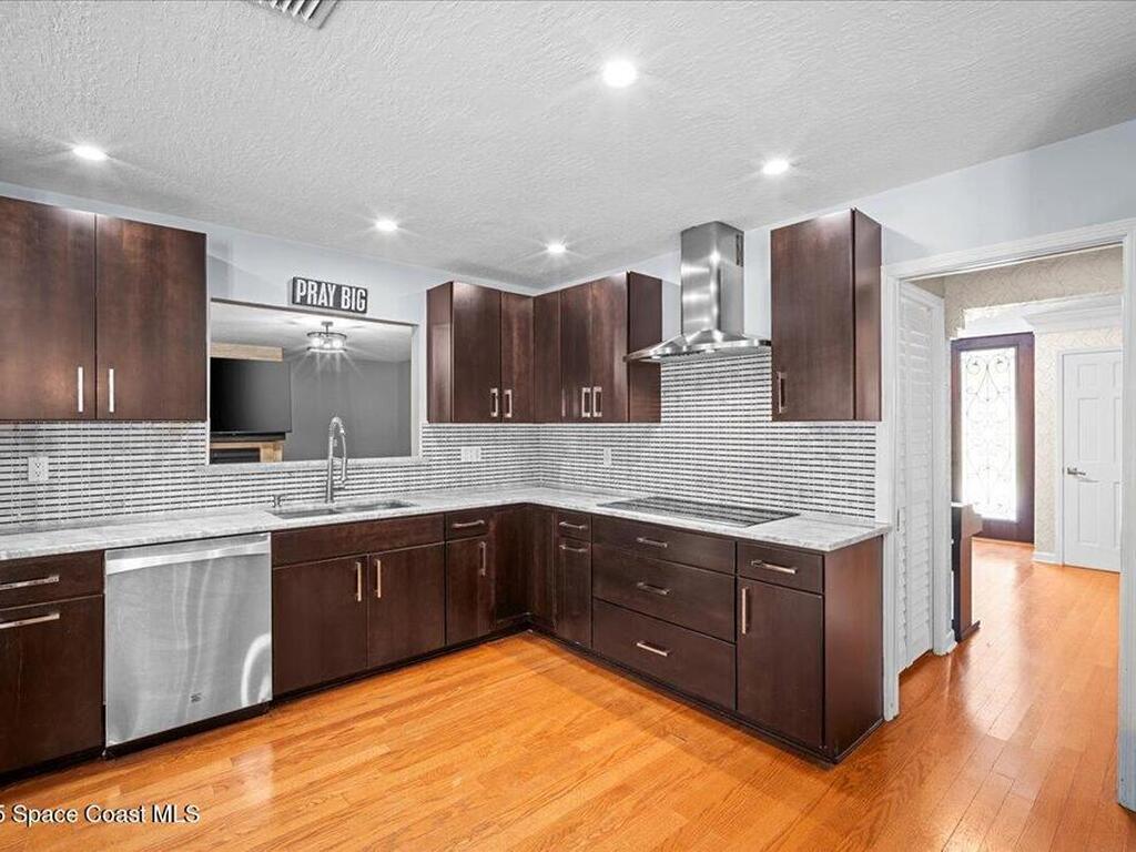 626 Sugarwood Way, Melbourne, FL 32940