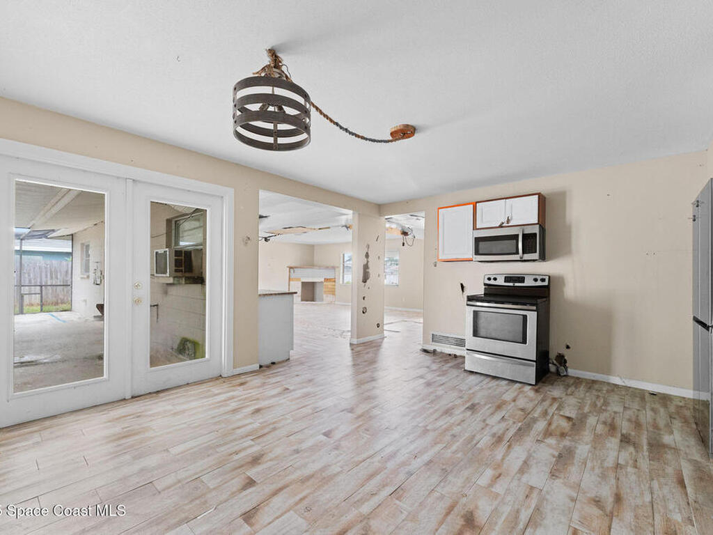 1465 Saturn Street, Merritt Island, FL 32953