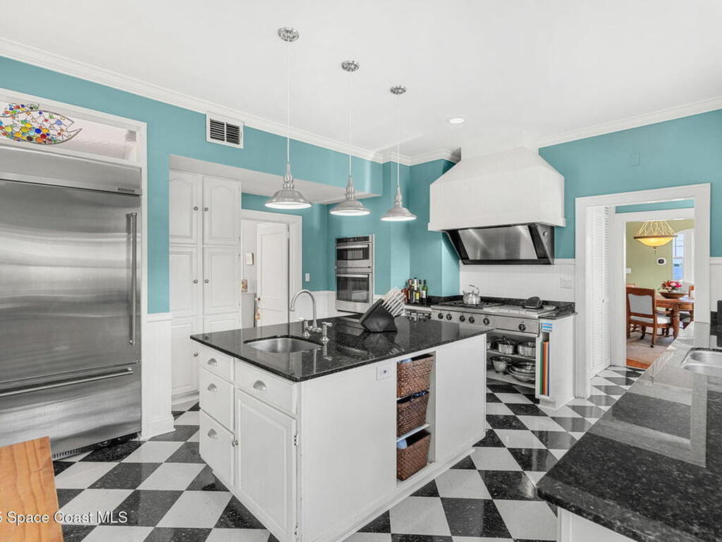 2907 N Indian River Drive, Cocoa, FL 32922