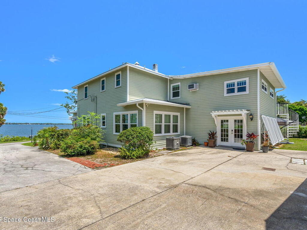 2907 N Indian River Drive, Cocoa, FL 32922