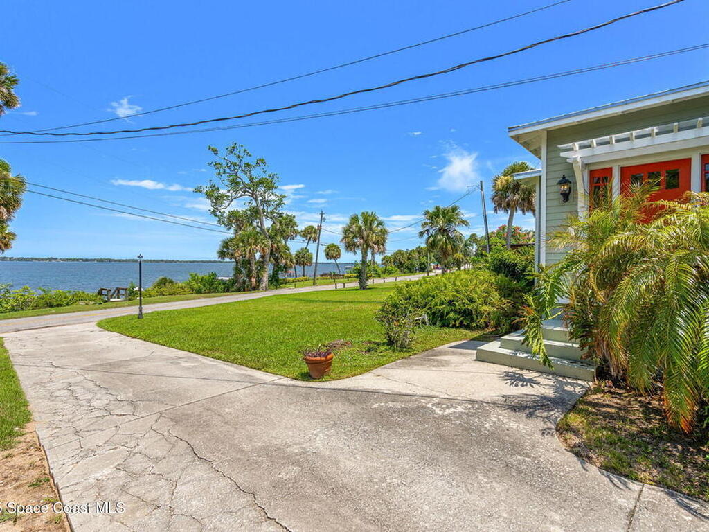 2907 N Indian River Drive, Cocoa, FL 32922