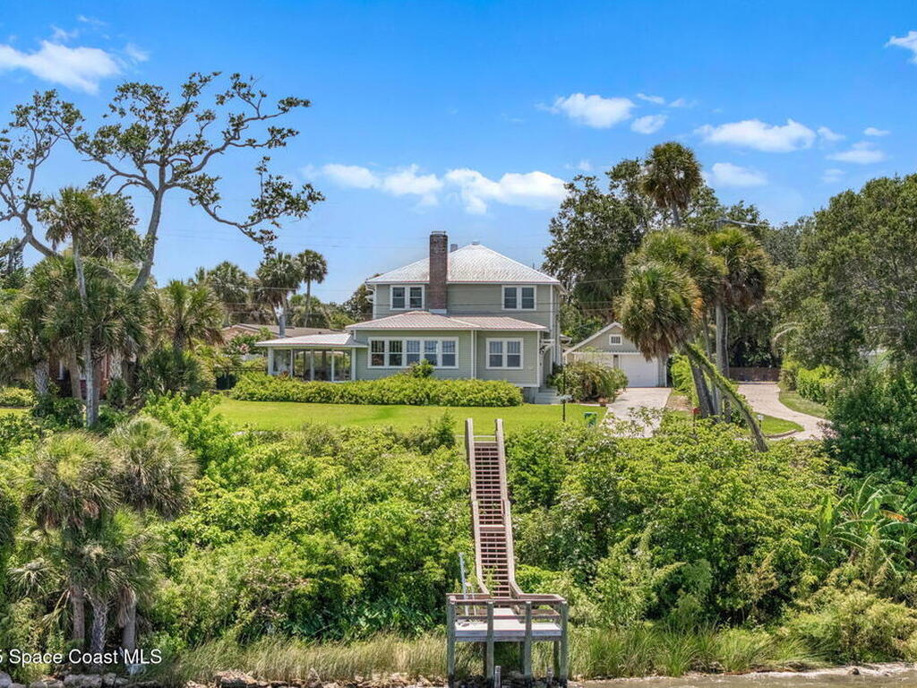 2907 N Indian River Drive, Cocoa, FL 32922