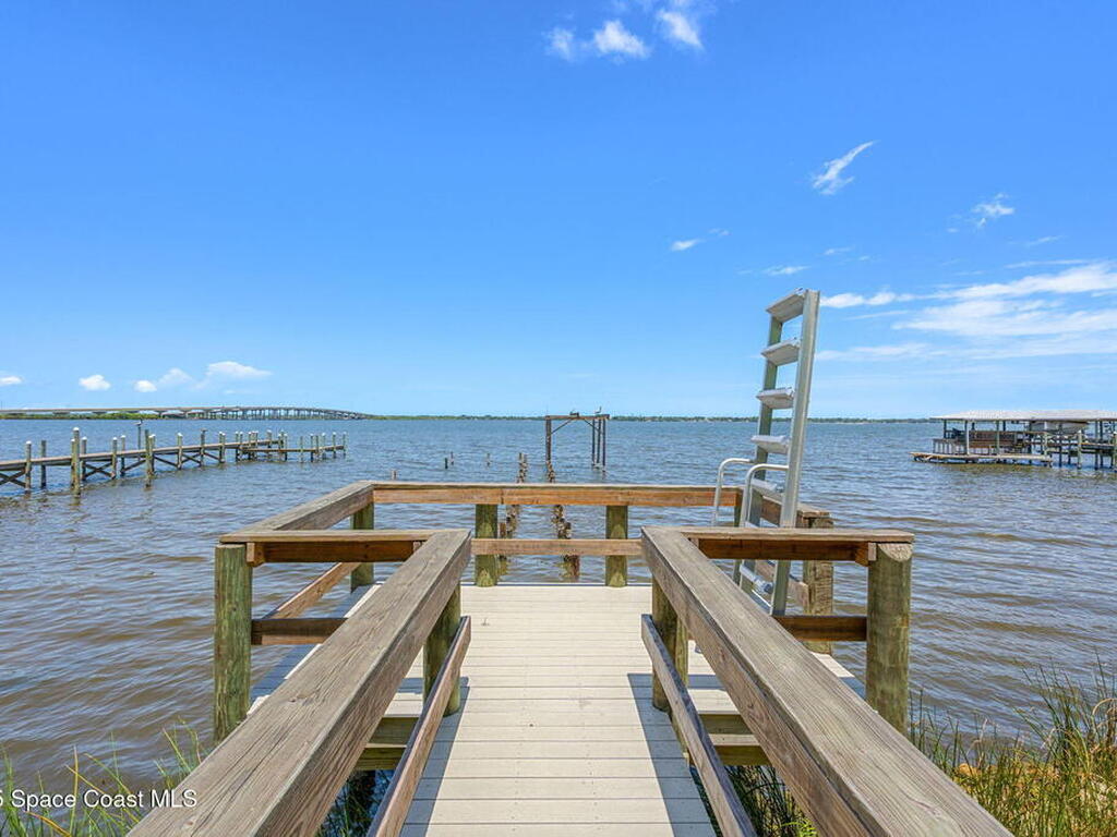 2907 N Indian River Drive, Cocoa, FL 32922
