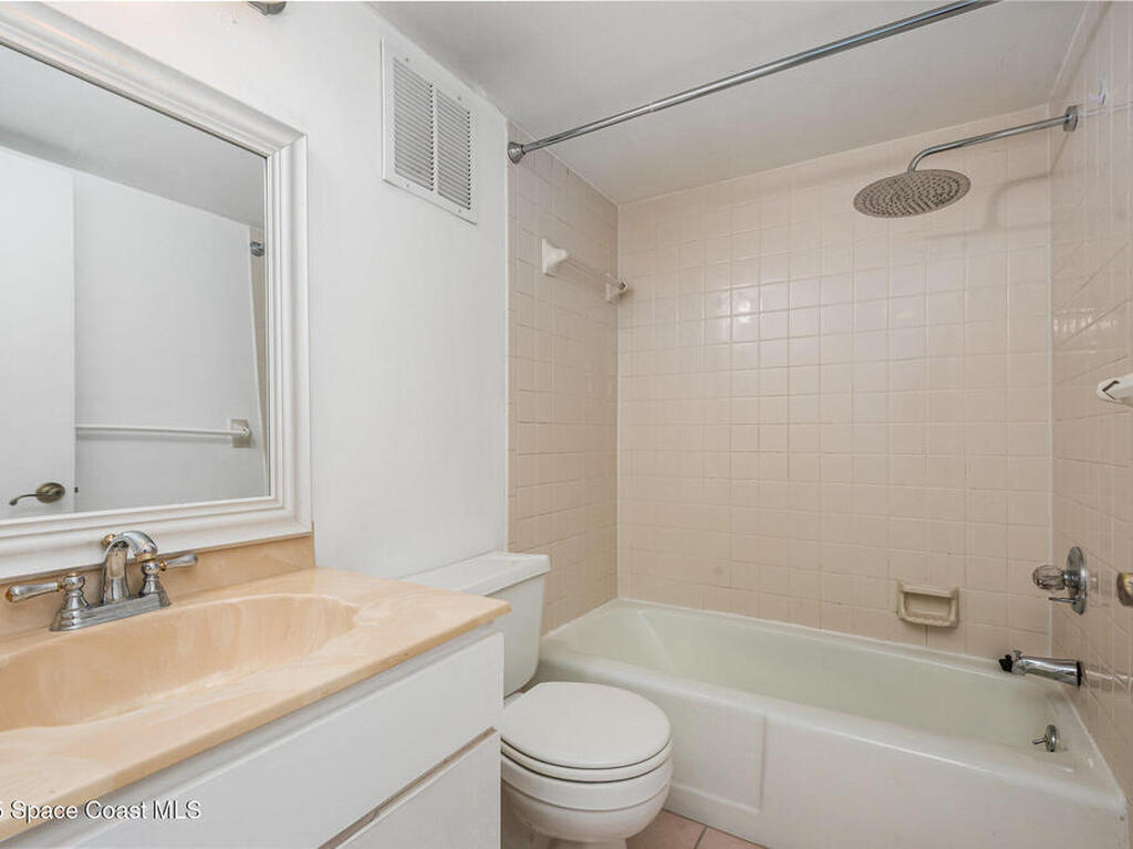 205 Palmetto Avenue, Merritt Island, FL 32953