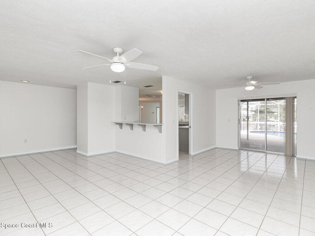 55 Yacht Haven Drive, Cocoa Beach, FL 32931