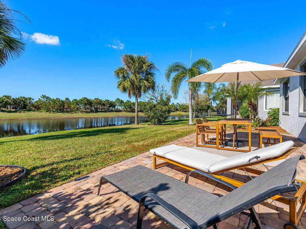 8522 Strom Park Drive, Melbourne, FL 32940