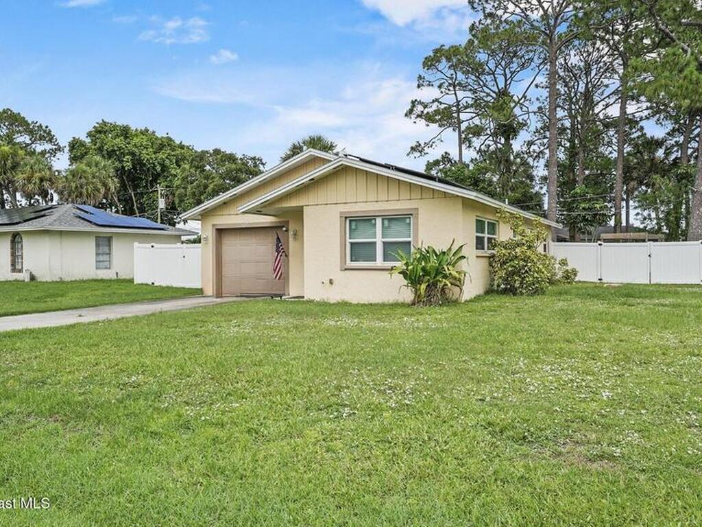 305 Cambridge Avenue, Palm Bay, FL 32907