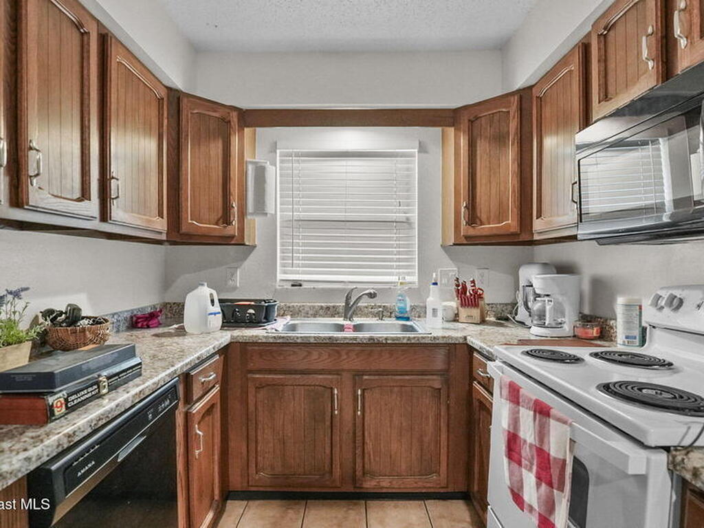 305 Cambridge Avenue, Palm Bay, FL 32907