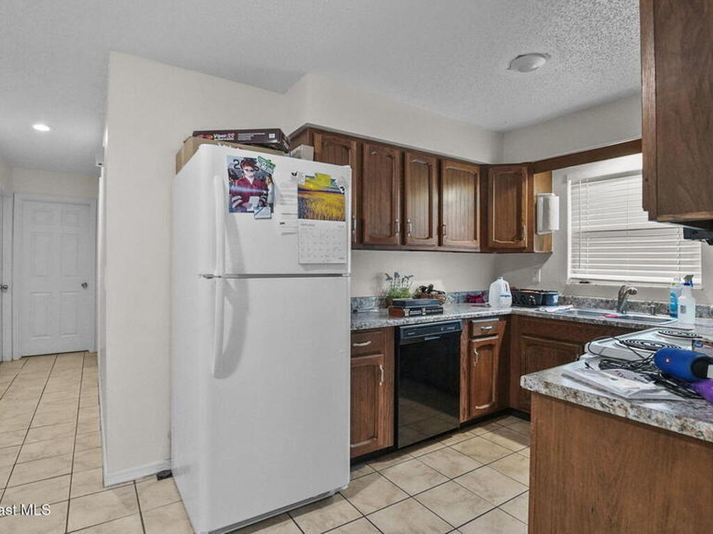 305 Cambridge Avenue, Palm Bay, FL 32907