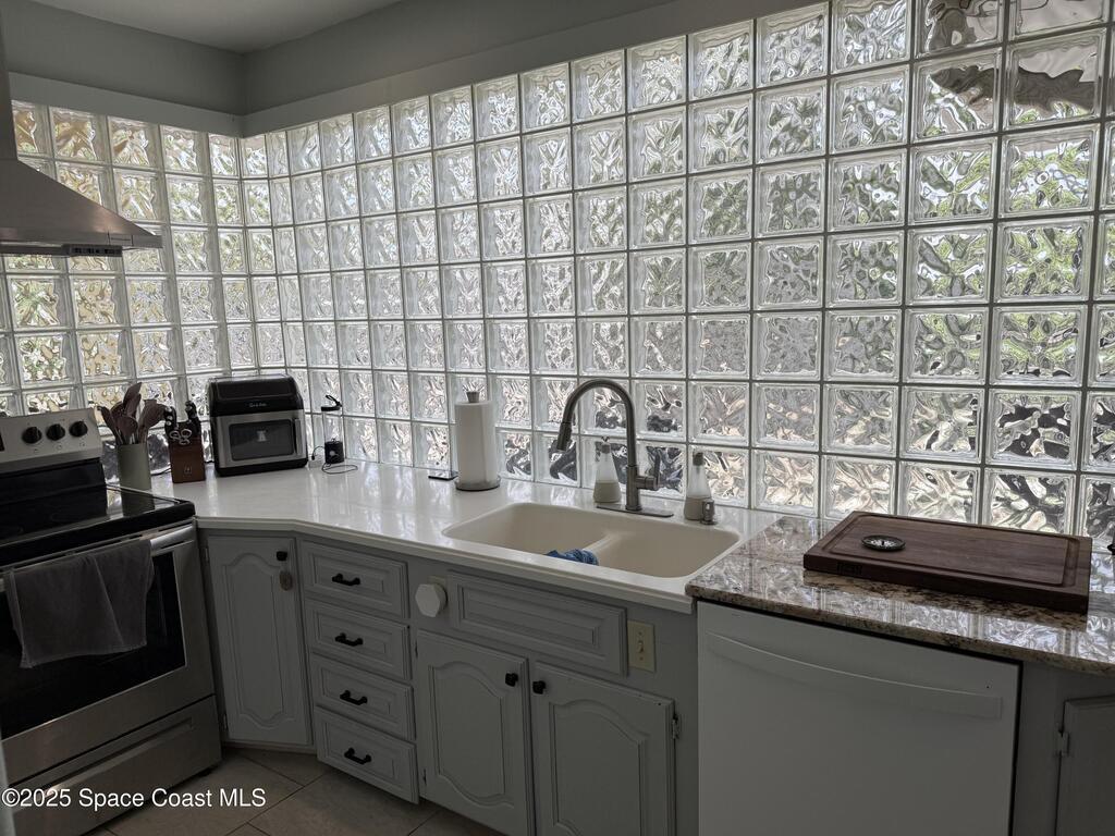 2103 Indian River Drive, Cocoa, FL 32922