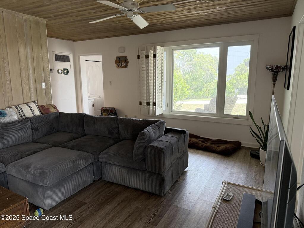 2103 Indian River Drive, Cocoa, FL 32922
