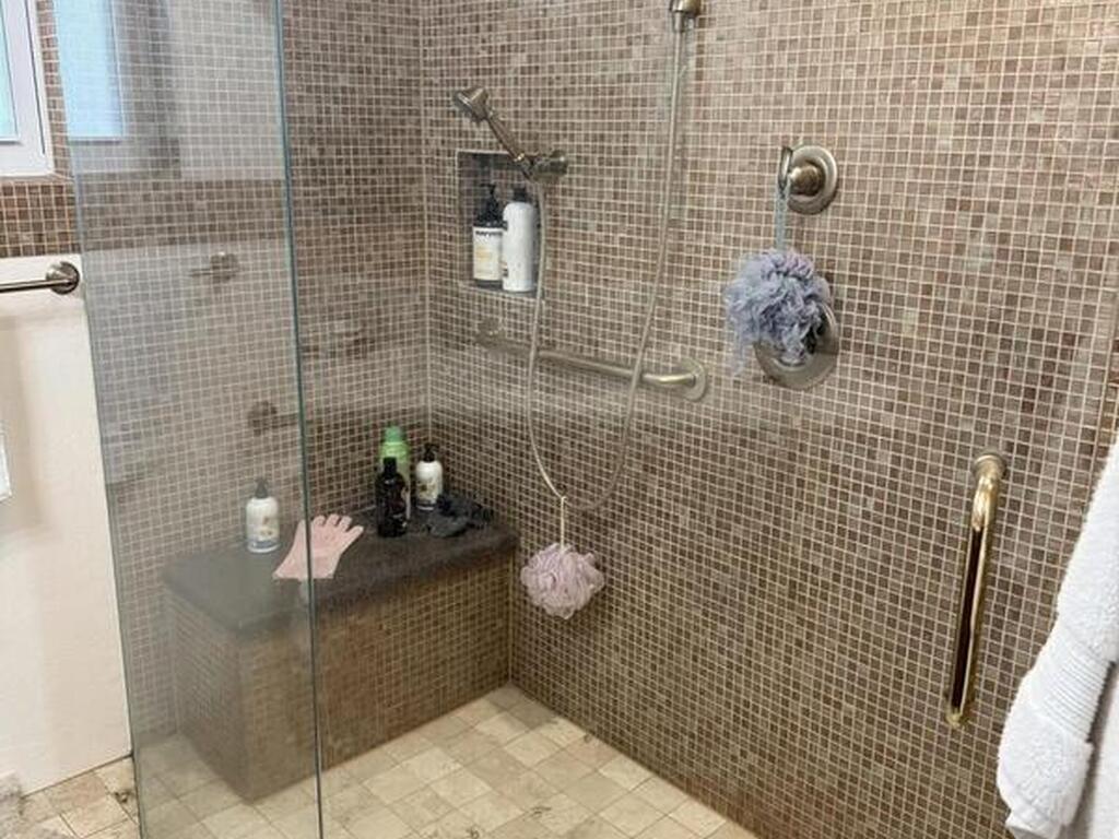 2103 Indian River Drive, Cocoa, FL 32922